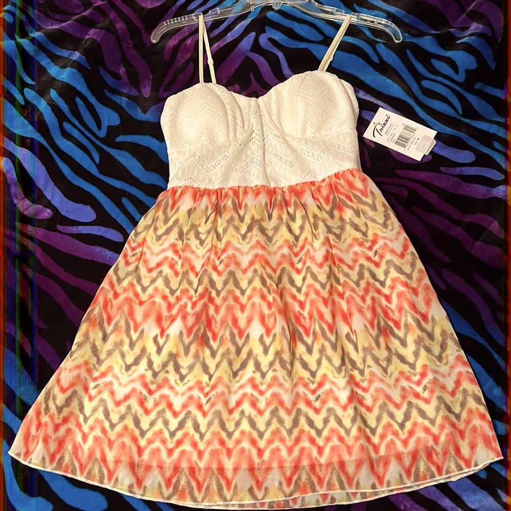 Dress. Brand-Trixxi.  Size- Medium. Color- Brown, Ivy, yellow and red
